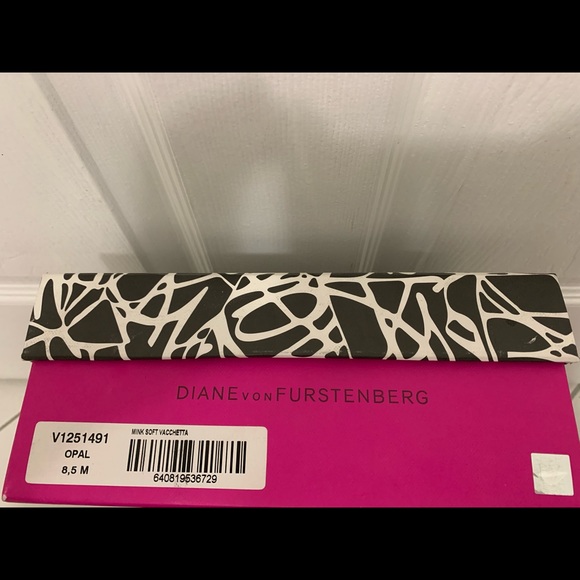 Diane Von Furstenberg Opal Mink Soft Vacchetta Wedges Size 8.5. New in box - Picture 8 of 8